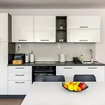 Apartment Fani With Free Private Parking
